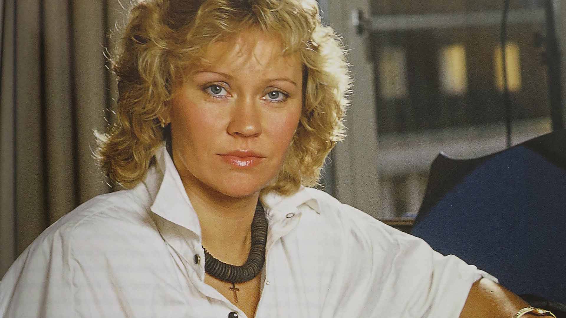 Agnetha Fältskog - Wrap your arms around me